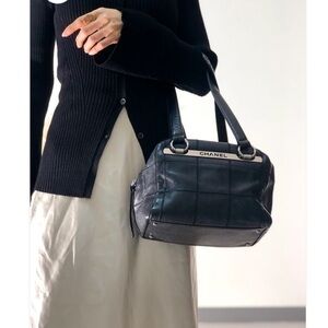 CHANEL Chocolate Bar Caviar Skin Shoulder Bag Boston purse